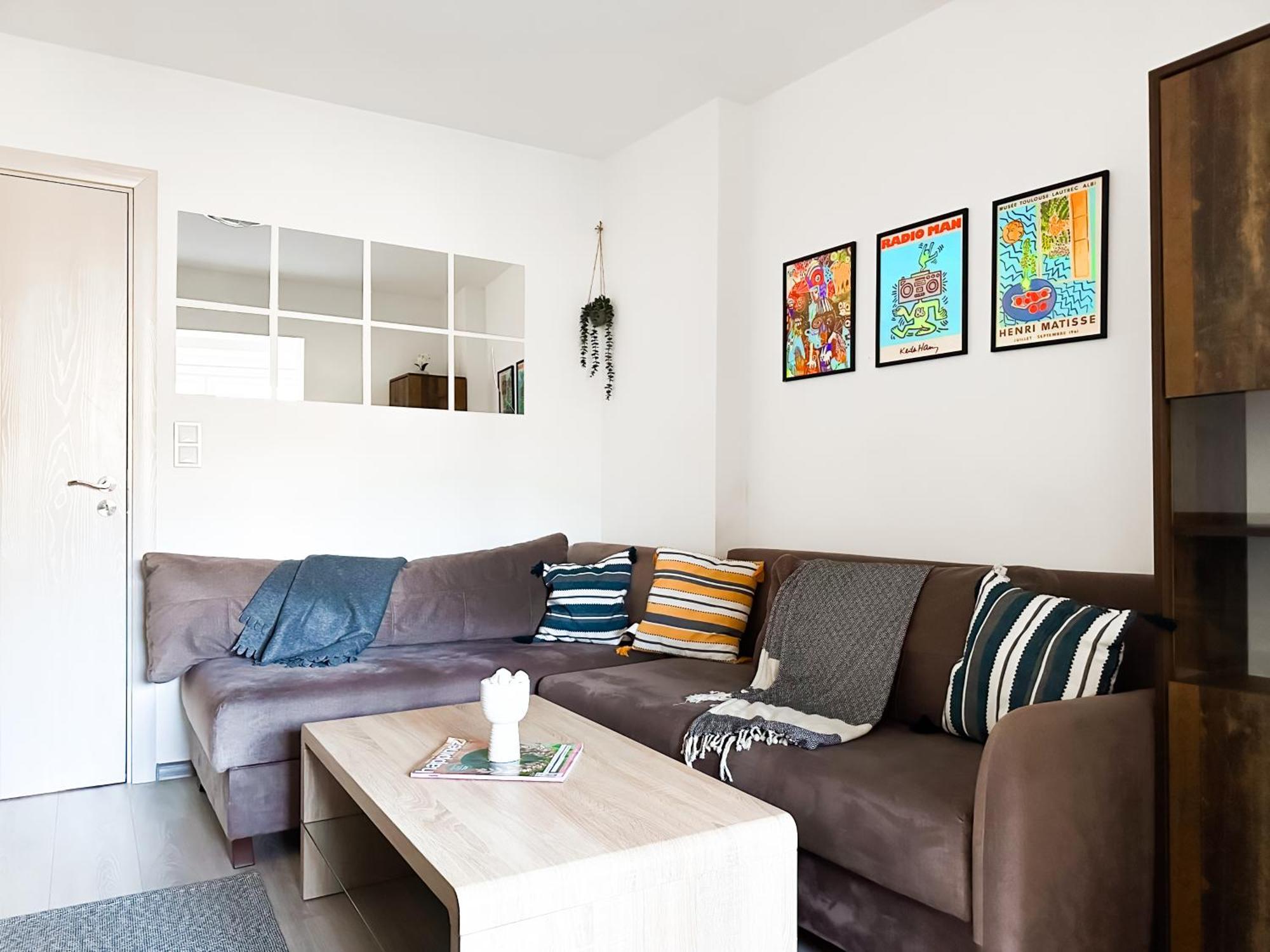Budget Near Sofias Lions Bridge Apartment *