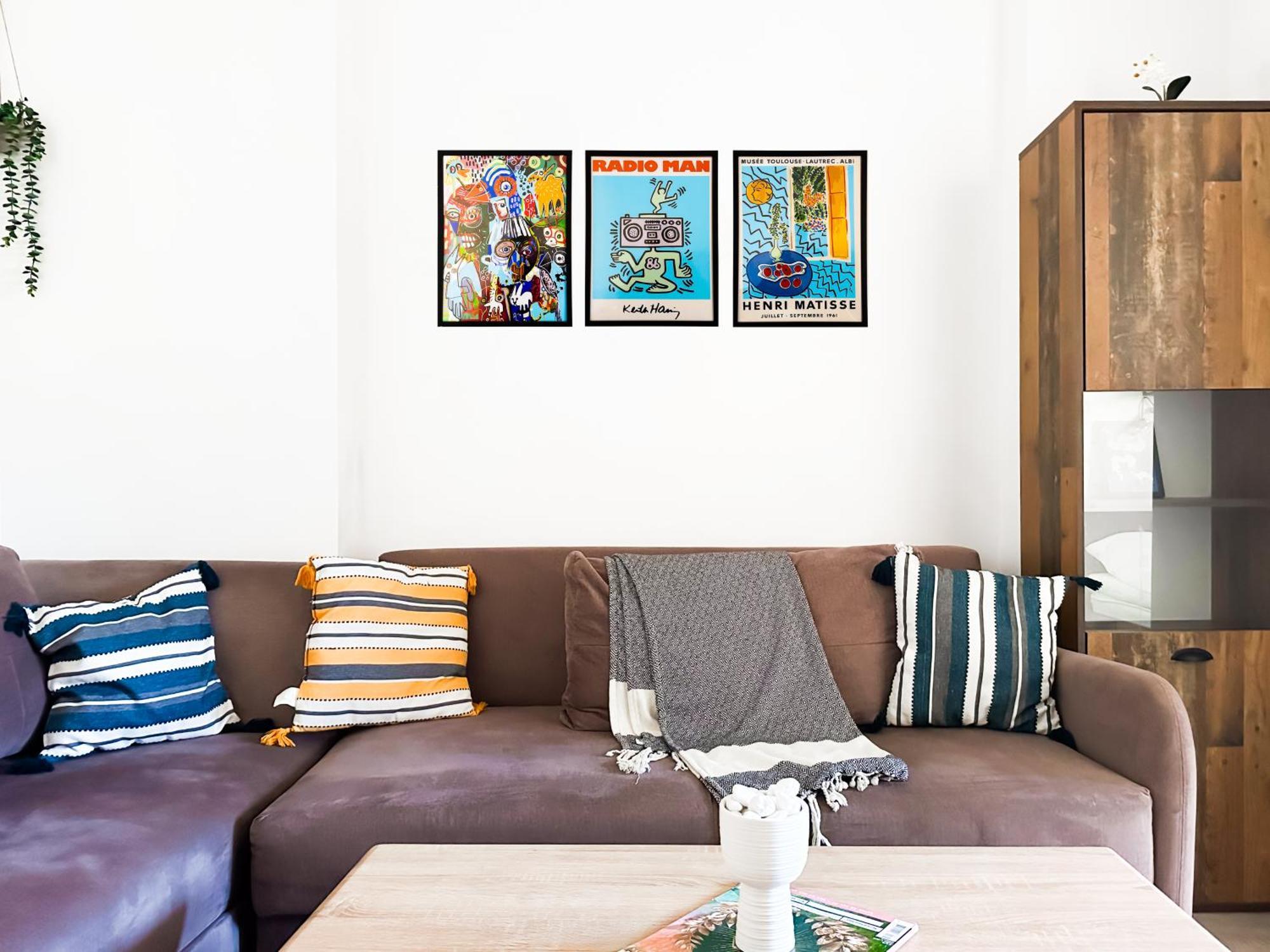 Budget Near Sofias Lions Bridge Apartment